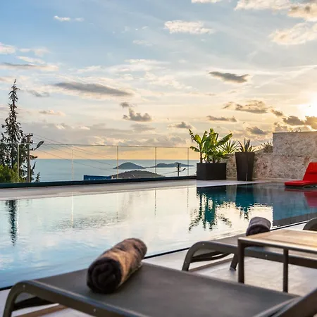 Cratos Kalkan