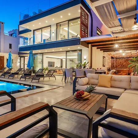 Cratos Villa *