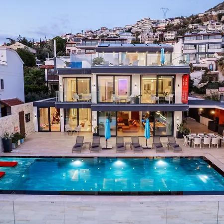 Cratos Kalkan