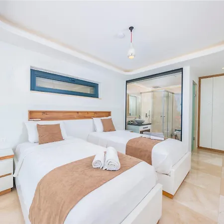 Cratos Kalkan