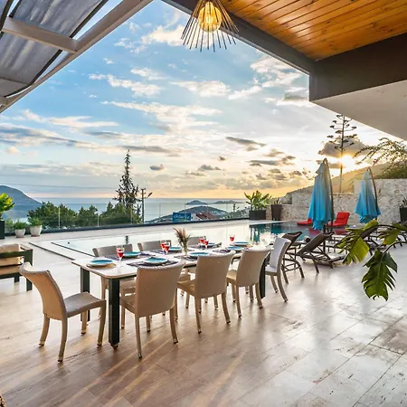 Vilă Cratos Kalkan